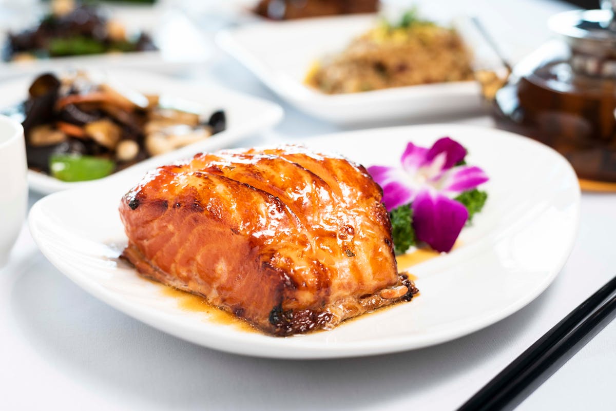 Harborview Restaurant & Bar